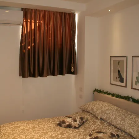 Oda ve Kahvaltı Edera E Camelie Pompei