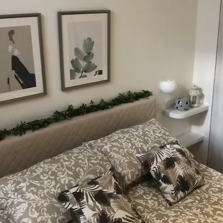 Edera E Camelie Oda ve Kahvaltı 3*