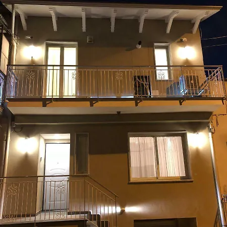 Edera E Camelie Pompei