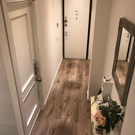 Edera E Camelie Oda ve Kahvaltı