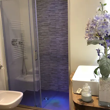 לינה וארוחת בוקר Edera E Camelie פומפיי