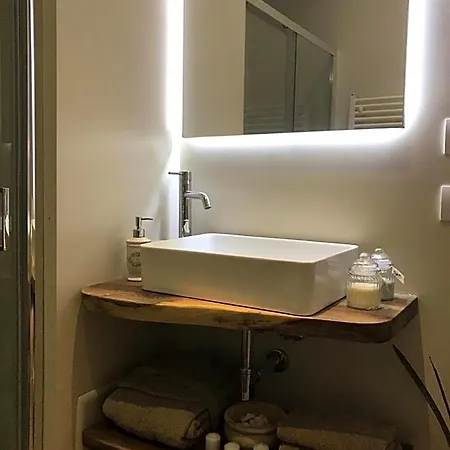 Edera E Camelie فندق مبيت وإفطار 3*
