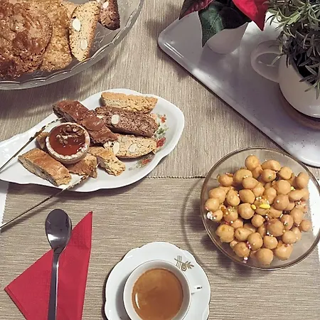 فندق مبيت وإفطار Edera E Camelie 3*