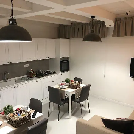 Edera E Camelie לינה וארוחת בוקר פומפיי